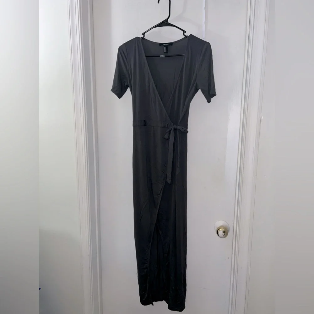 Forever 21 Side Tie Side Split Maxi Dress - Picture 1 of 4